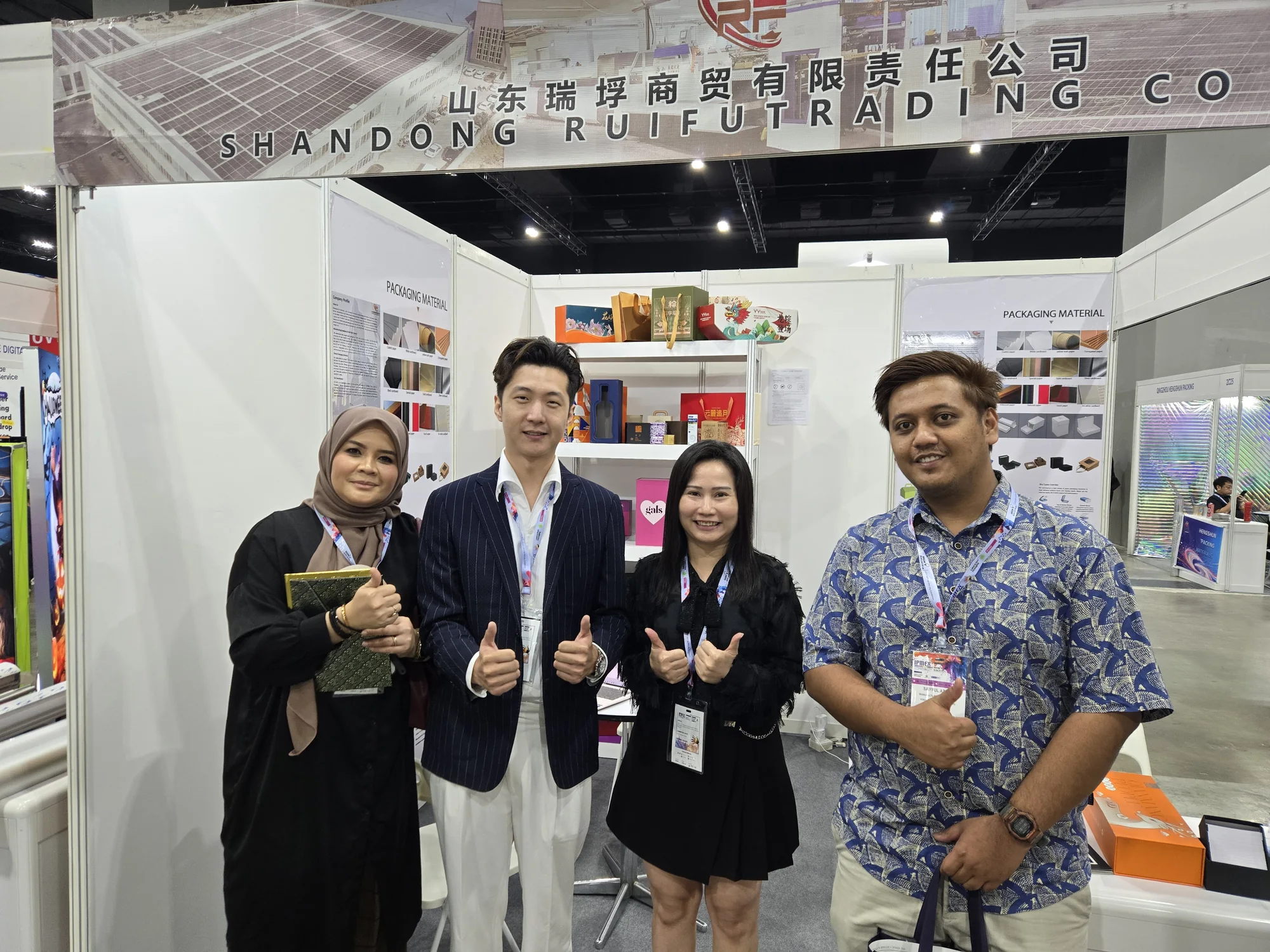 OKKEY team and visitors at the Malaysia exhibition, photo 3