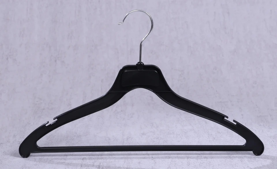 Slim Plastic Hanger with Trouser Bar