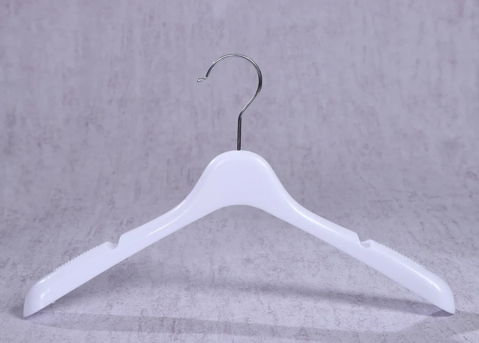 Notched Coat Hanger