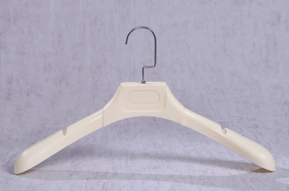 Wide Shoulder Coat Hanger