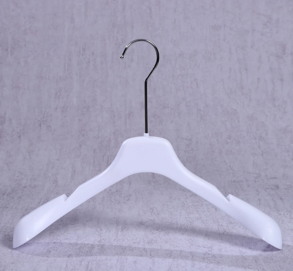 Notched Wide Shoulder Coat Hanger